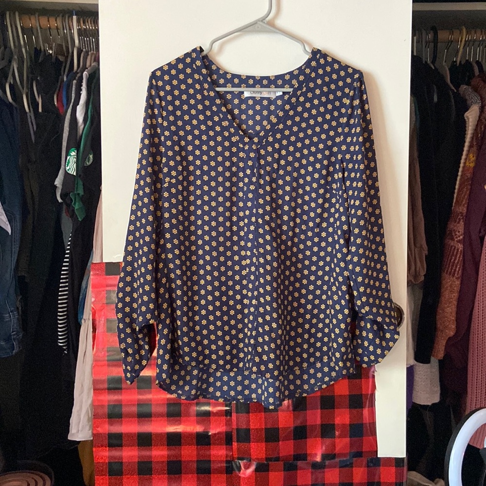 Blue honey comb blouse, medium.